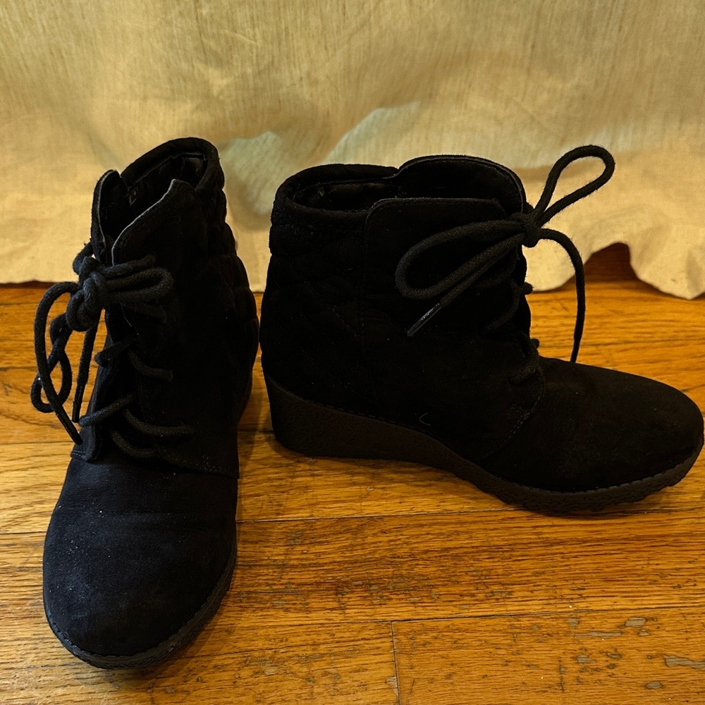 MIA kids  Black Lace Up Ankle Boots